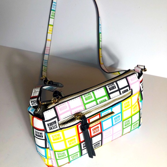 STEVE MADDEN NWT Shoulder bag 20” width 6” height 4” Depth. - Picture 2 of 7